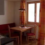Gaestehaus Hausberger شقة تشاغنز