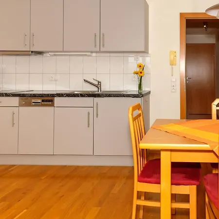 Gastehaus Hausberger Apartment